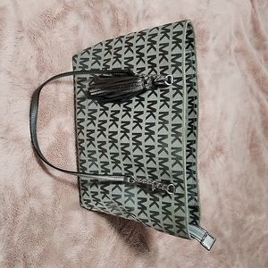 Michael Kors Tote